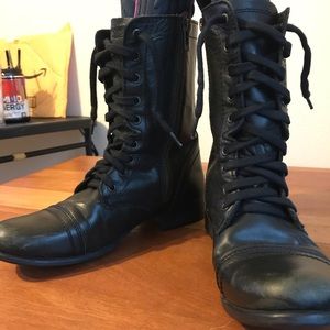 Black leather boots Troopa Steve Madden sz 8